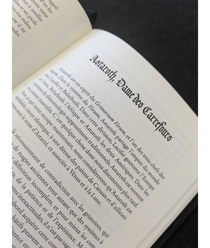 LE GRIMORIUM VERUM - Jake Stratton-Kent LE GRIMORIUM VERUM - Jake Stratton-Kent